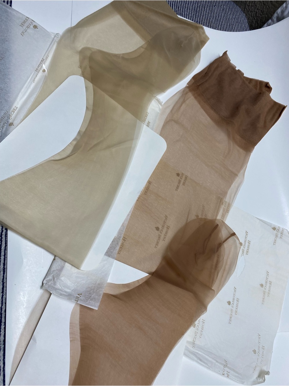 * Victoria's Secret large 2 packs thigh high Hosiery light dark tan new vintage - Picture 8 of 12